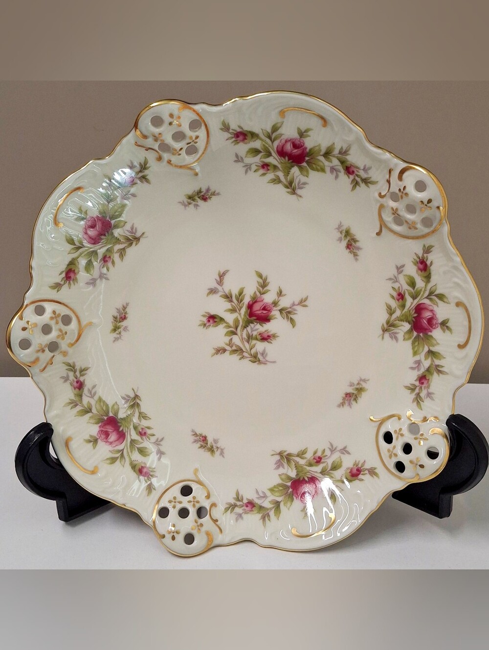 Rosenthal Group Classic Rose Dish Moss Rose Pattern Gold Trim Germany